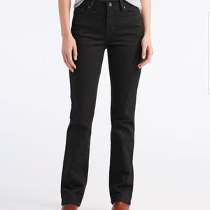 L.L. Bean True Shape Classic Fit jean size 8